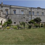 Vasto (Ch), Palazzo D'Avalos, giardino, il lato destro del palazzo