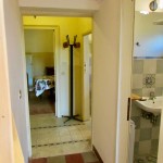 ante-bathroom entrance