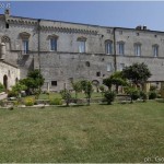 Vasto (Ch), Palazzo D'Avalos, giardino, il lato destro del palazzo