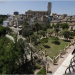 Vasto (Ch), Palazzo D'Avalos, giardino visto dal balcone verso mare