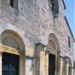 Caramanico (PE) nei dintorni, chiesa di San Tommaso in Varano, facciata